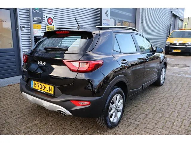 Kia Stonic 1.0 DynamicLine 2022 Hybride Benzine 10