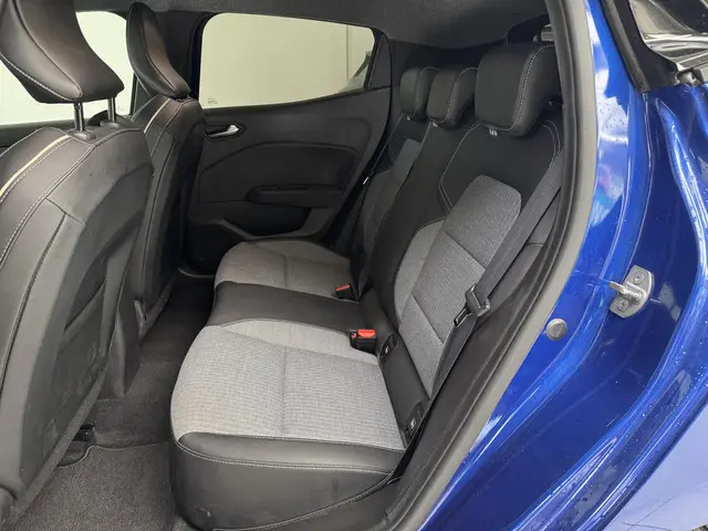 Renault Clio 1.0 TCe 90 GPF techno 2023 Benzine 8