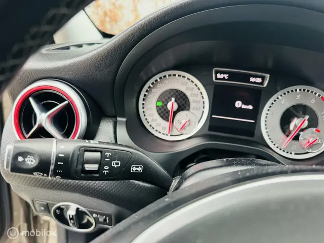 Mercedes-Benz A-Klasse 200 Ambition 2013 Benzine 13