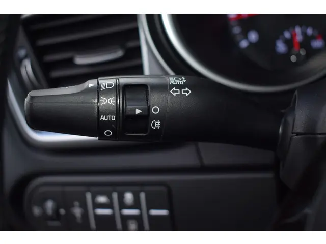 Kia Ceed 1.0 T-GDi DynamicLine X-Tra 2022 Benzine 11