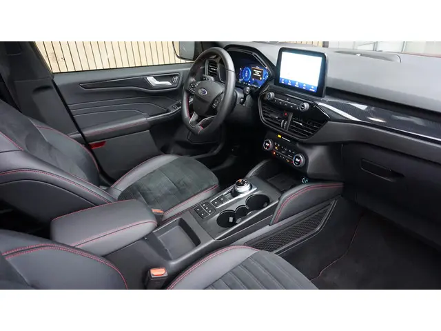 Ford Kuga 2.5 225pk PHEV ST-Line X 2021 Hybride Benzine 35