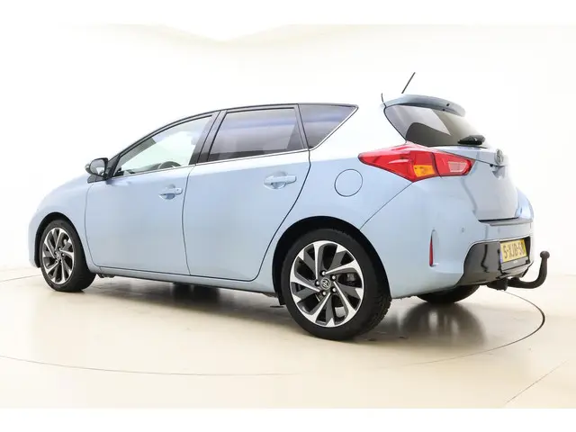 Toyota Auris 1.6 Dynamic 2014 Benzine 12