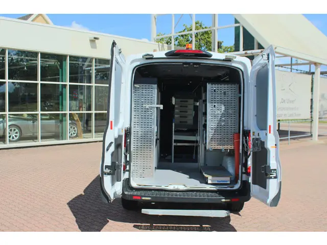 Ford Transit 350 2.0 TDCI L2H2 Trend 2021 Diesel 16