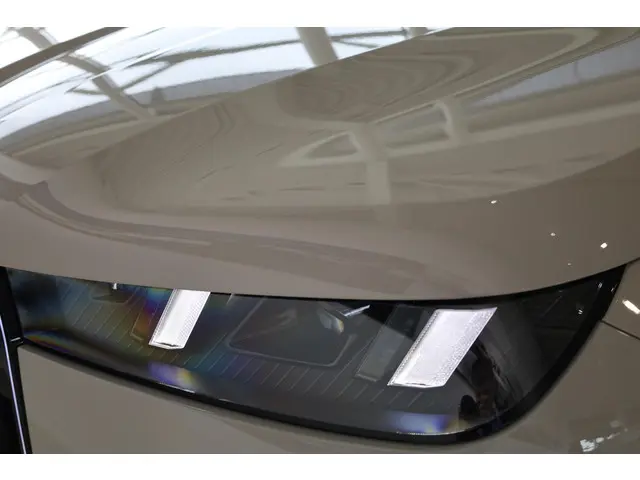 BMW iX xDrive45 2025 Elektrisch 37