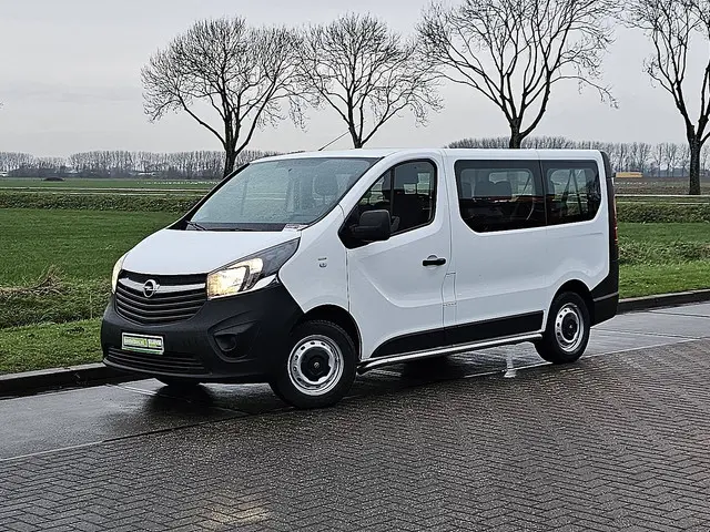 Opel Vivaro 2