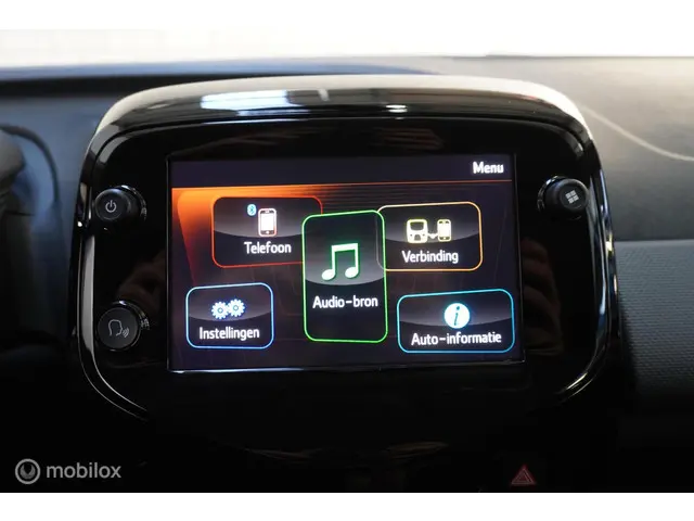 Peugeot 108 1.0 e-VTi Allure 2021 Benzine 19