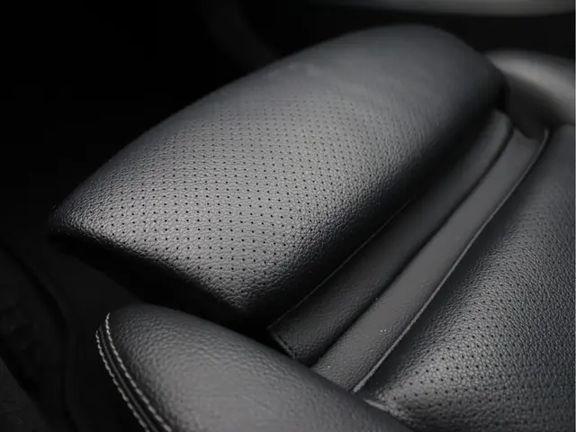 Mercedes-Benz C-Klasse 180 AMG-line 2019 Benzine 69