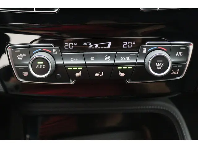 BMW X1 sDrive18i High Executive Automaat 2017 Benzine 48
