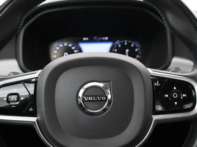 Volvo V90 2.0 T4 190 PK AUT. 2019 Benzine 37