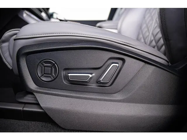 Audi Q8 55 TFSI quattro Pro Line Plus 2020 Benzine 17