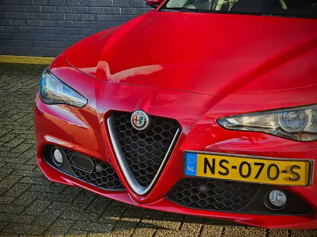 Alfa Romeo Giulia 2.0 Super / AUTOMAAT / 2017 Benzine 7