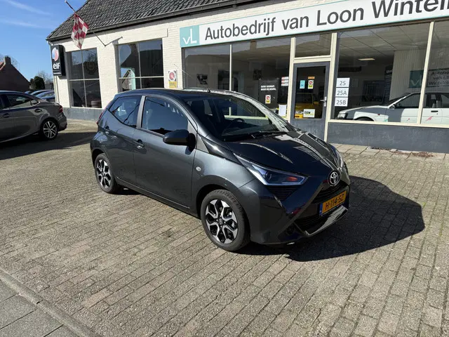 Toyota Aygo 1.0 VVT-i x-play 2020 Benzine