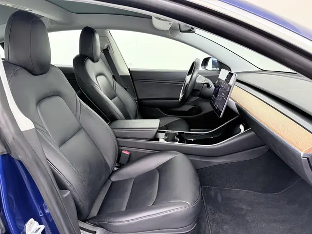 Tesla Model 3 Long Range AWD 75 kWh 2019 Elektrisch 40