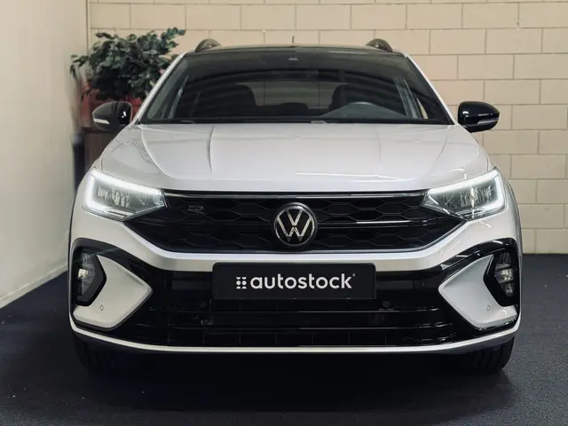 Volkswagen Taigo 1.0 TSI DSG R-Line 2022 Benzine 6