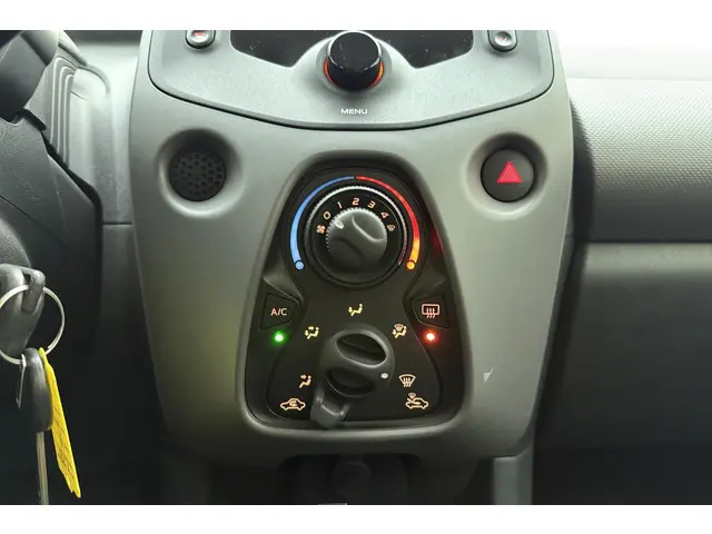 Peugeot 108 1.0 e-VTi Active 2020 Benzine 16