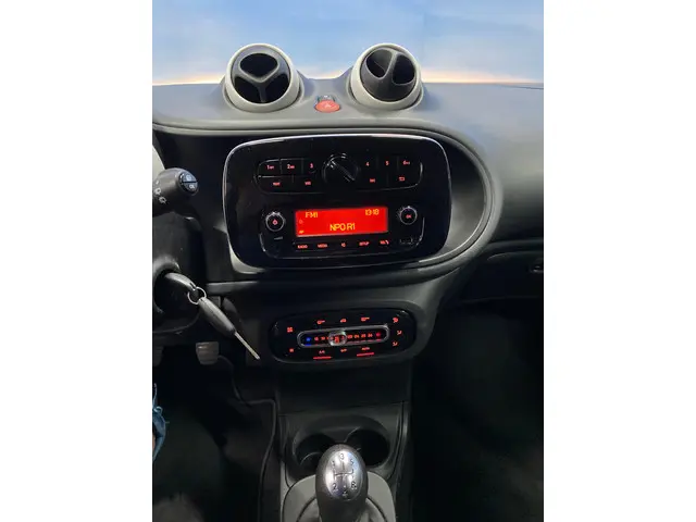 Smart Fortwo 1.0 Business Solution 2018 Benzine 13