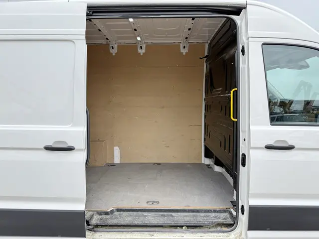 MAN TGE 3.140 2.0 TDI 2023 Diesel 10
