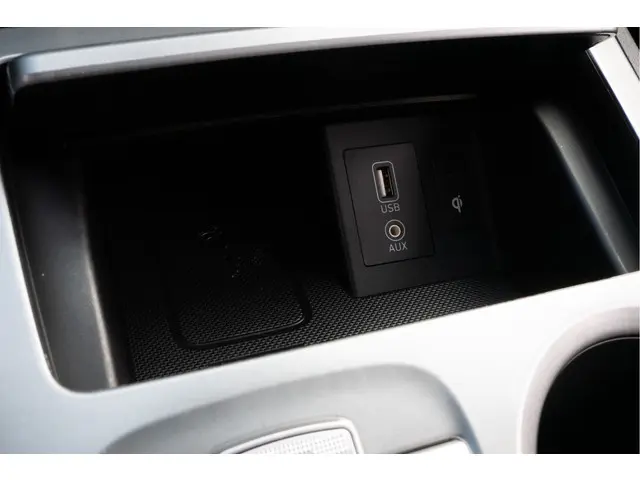 Hyundai Kona EV Premium 64 kWh SOH 93% 2019 Elektrisch 40