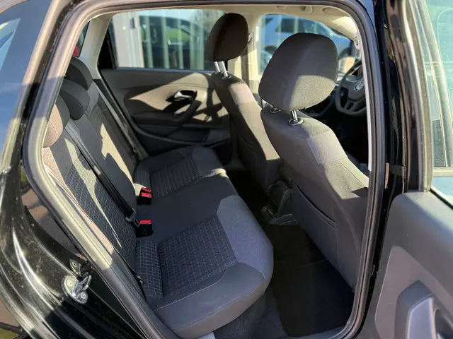 Volkswagen Polo 1.4 TDI Comfortline 72342km 2017 Diesel 11