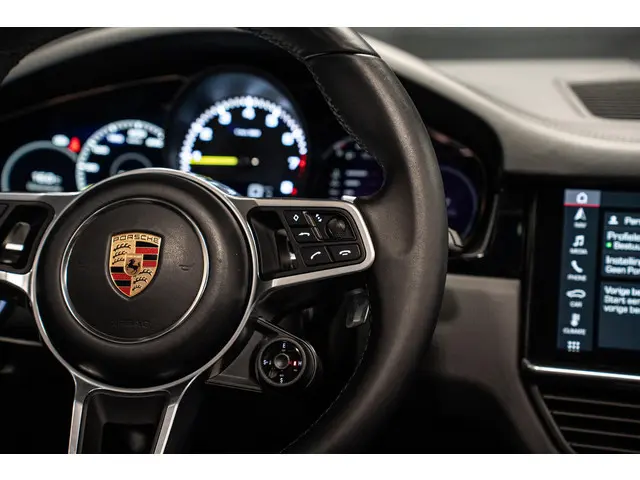 Porsche Cayenne 3.0 E-Hybrid 2021 Hybride Benzine 33