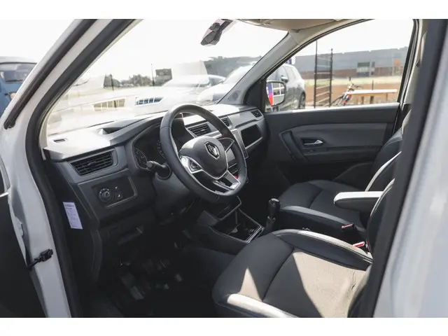 Renault Express 1.5 dCi 75 Comfort + 2021 Diesel 11