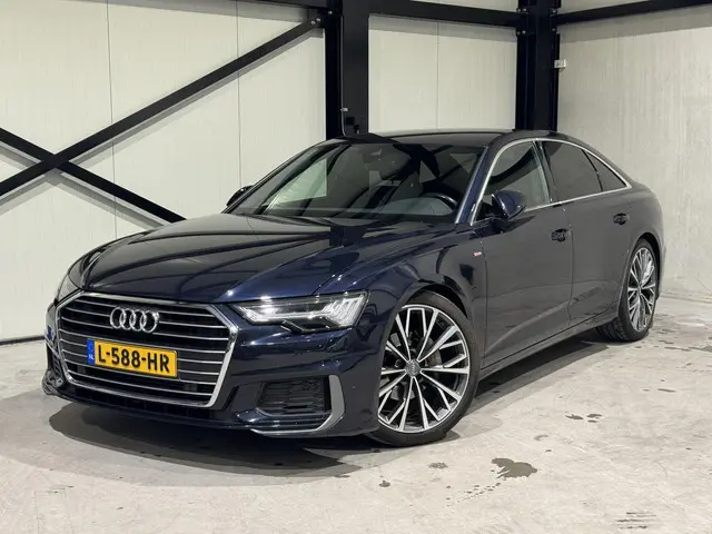Audi A6 Limousine 40 TFSI S edition 2021 Benzine 12