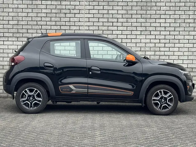 Dacia Spring Comfort Plus 27 kWh 2023 Elektrisch 17