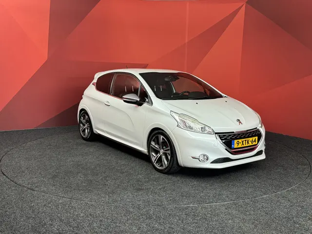 Peugeot 208 1.6 THP GTi 2014 Benzine 4