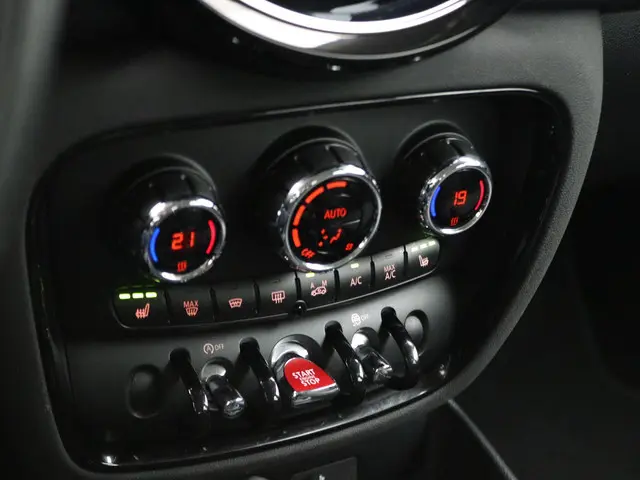 MINI Clubman Cooper 2021 Benzine 18