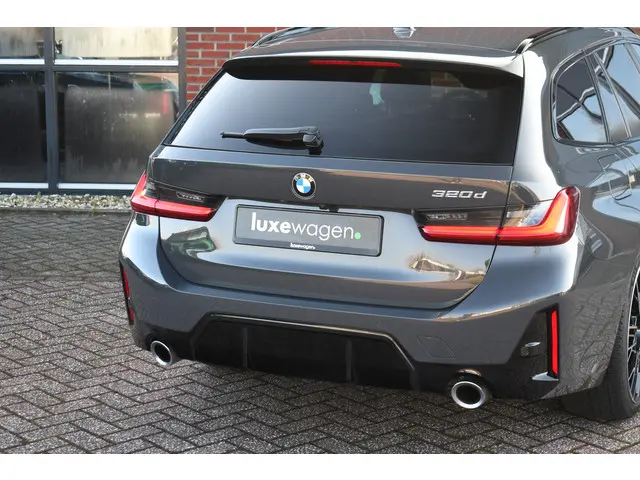 BMW 3 Serie Touring 320d M-Sport 2024 Diesel 54