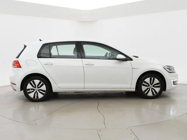 Volkswagen e-Golf E-DITION 2020 Elektrisch 11