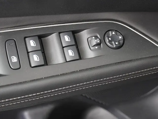 Peugeot 3008 1.2 PureTech Allure 2018 Benzine 13