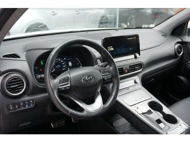 Hyundai Kona EV Premium 64 kWh 2020 Elektrisch 14