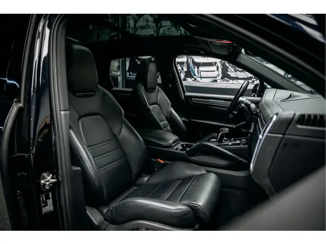Porsche Cayenne 3.0 2017 Benzine 21