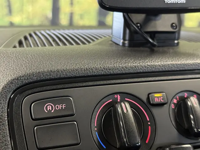 SEAT Mii 1.0 Style Connect 2017 Benzine 16