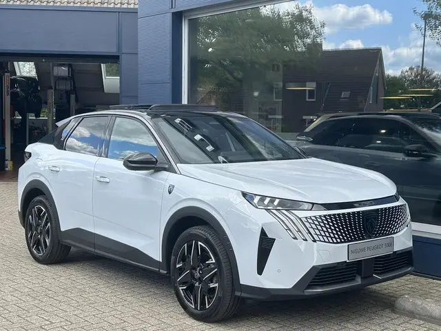 Peugeot 3008 1.2 Hybrid 145 GT 2025 Hybride Benzine 3