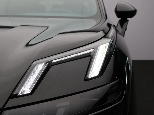 Lynk & Co 08 1.5 More 2026 Hybride Benzine 15