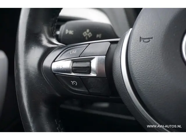 BMW 1 Serie 118i Centennial High Executive 2017 Benzine 19