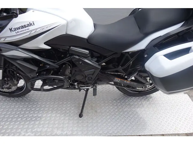 Kawasaki Versys 650 GRAND TOURER 2020 Benzine 17