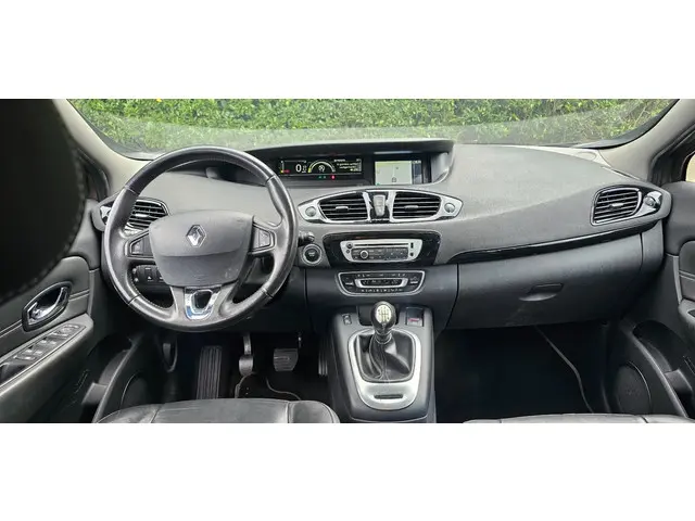 Renault Scénic 1.2 TCe Bose 2013 Benzine 15