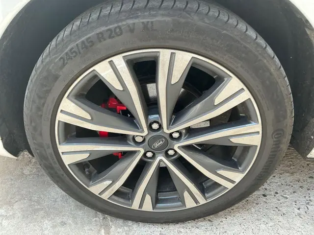 Ford Kuga 2.5 PHEV ST-Line X 2022 Hybride Benzine 3