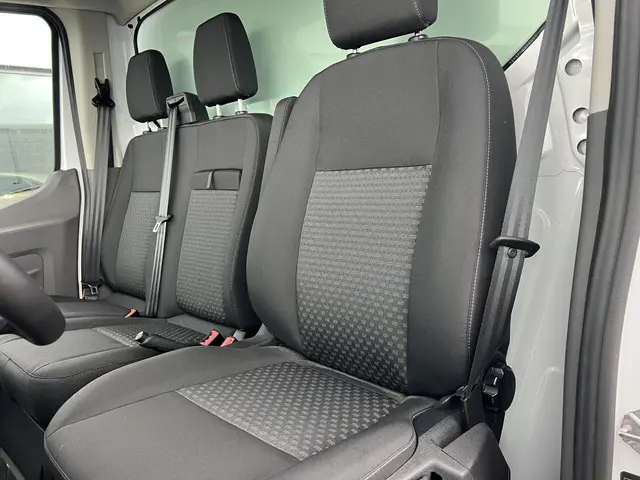 Ford Transit 350 2.0 TDCI L4H1 2024 Diesel 6