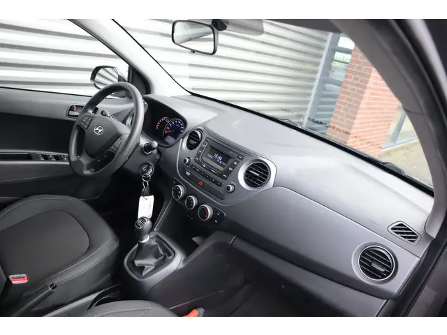 Hyundai i10 1.0i Comfort 2020 Benzine 4