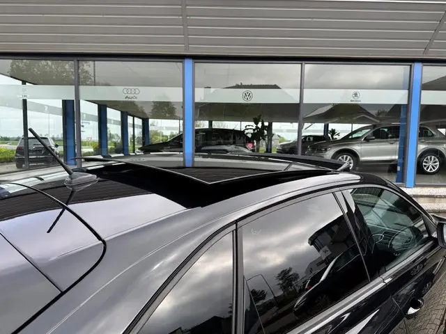Volkswagen Taigo 1.5 TSI R-Line Business 2022 Benzine 13
