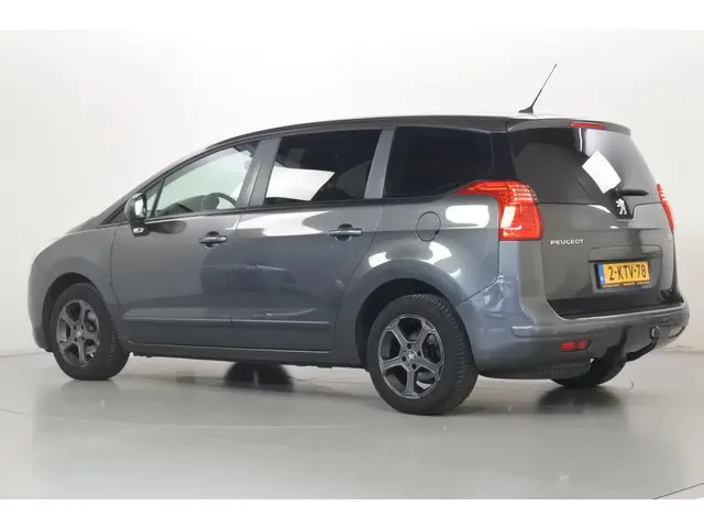Peugeot 5008 1.6 VTi Access 2013 Benzine 30