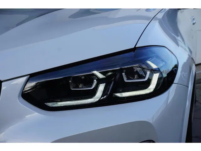 BMW iX3 80 kWh 2023 Elektrisch 21