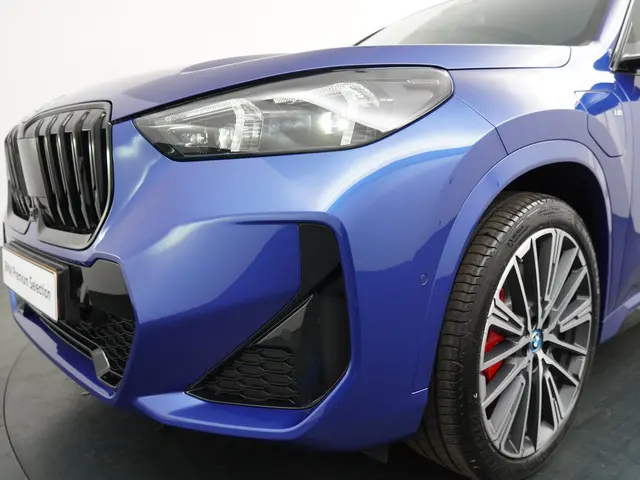 BMW X1 xDrive25e 2025 Hybride Benzine 24