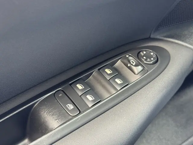 Citroën C4 1.2 PureTech Feel Collection 2015 Benzine 24