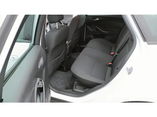 Ford Focus Wagon 1.0 Lease Edition 2018 Benzine 14