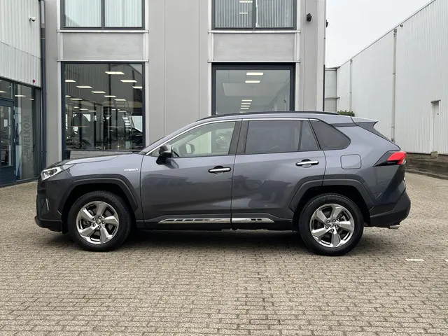 Toyota RAV4 2.5 Hybrid AWD Style 2022 Hybride Benzine 32